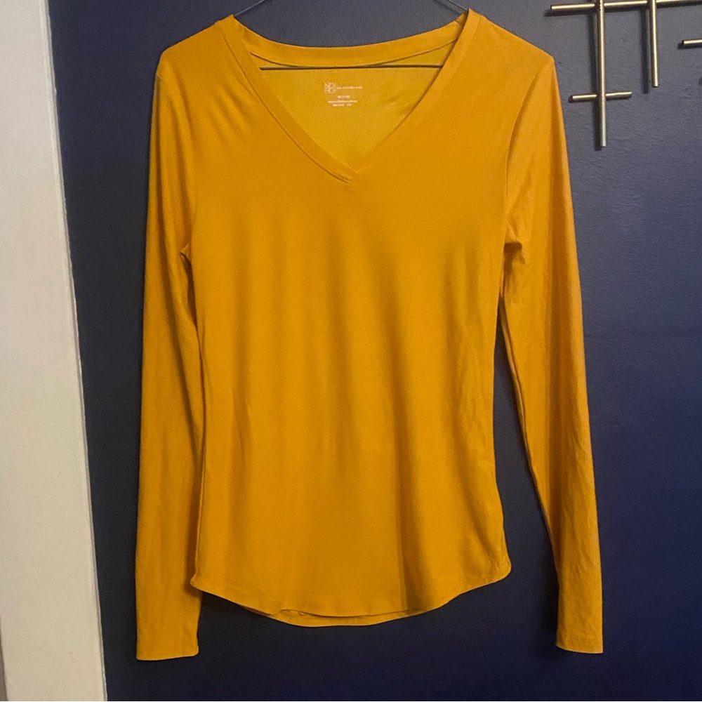 Women’s no boundaries shirt size m - Picture 1 of 3